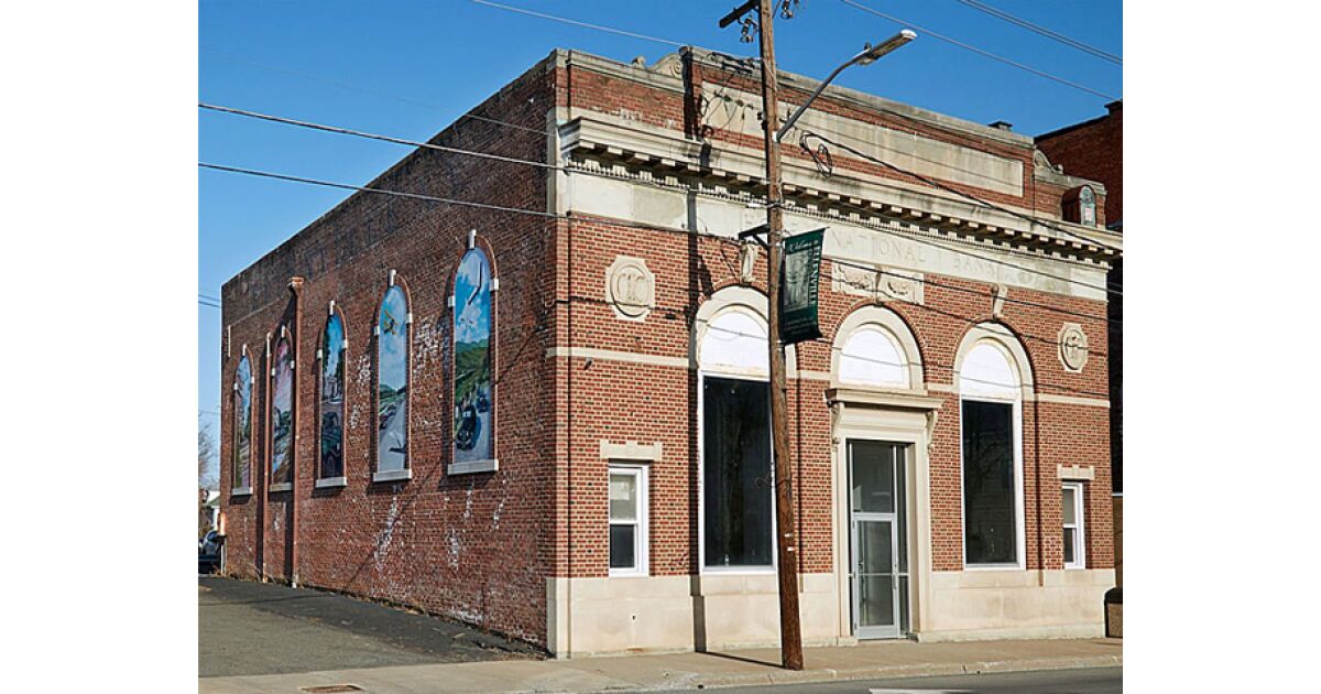 Borscht Belt Museum Explores World of Famous Cantors