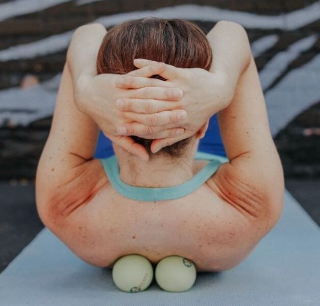 Therapy Ball Rolling and Soft Tissue Release