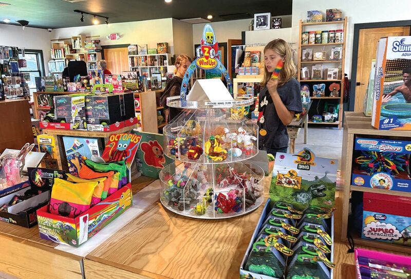 A COMMUNITY SPACE In addition to offering many fun products, Jitterbug provides a place to play games and hear music.