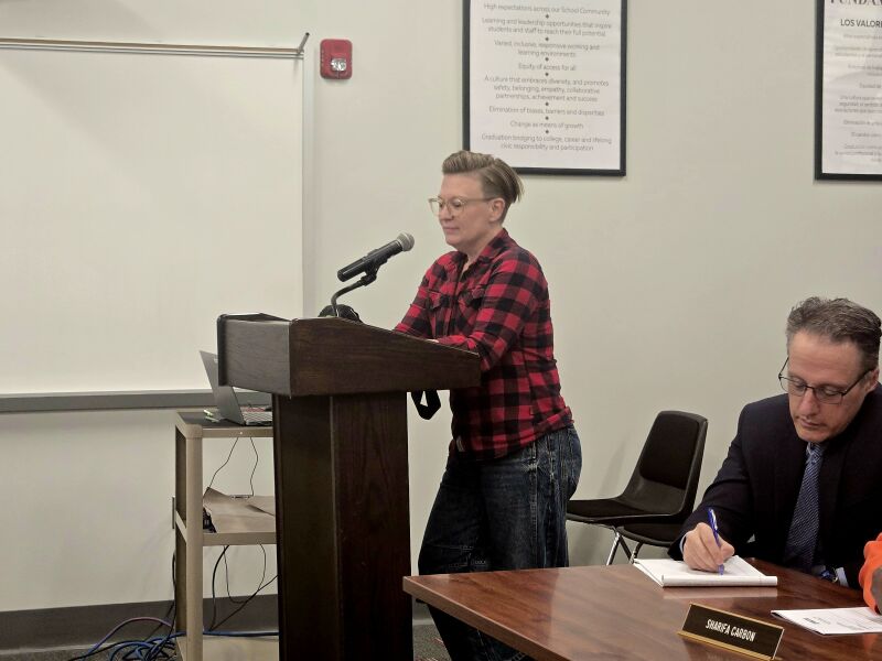 Erika Bernabei speaks.