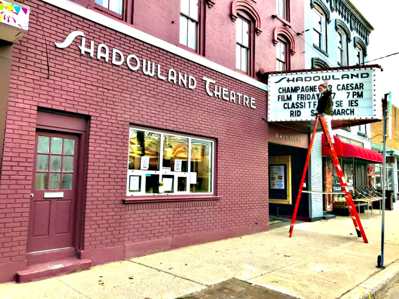 'Shadowland Cinema' Offers Blast From The Past