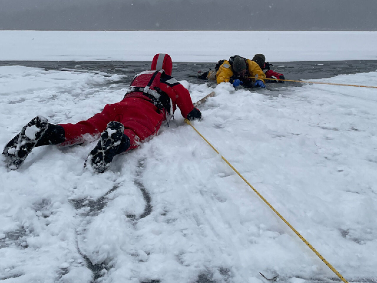 Forest Rangers Conduct Ice Rescue Training